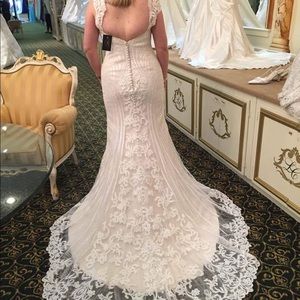 Kitty Chen Aliva BRAND NEW wedding dress!!